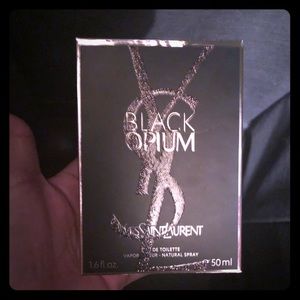 Yves Saint Laurent Black Opium